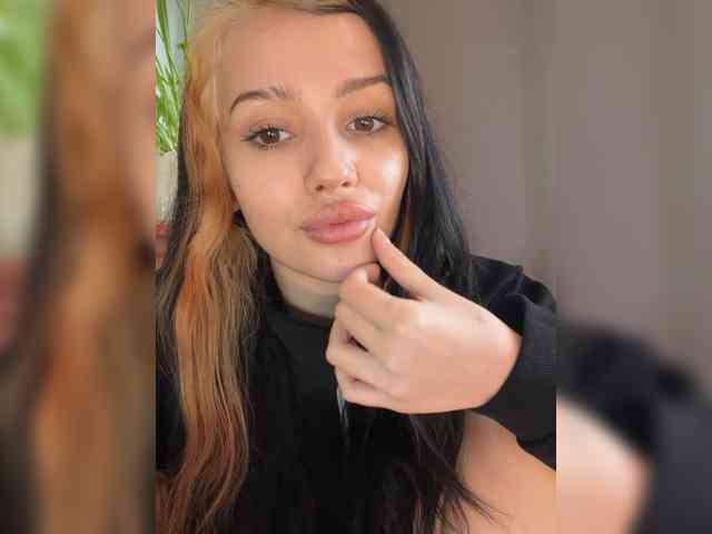 camillaa Live Webcam on BongaCams