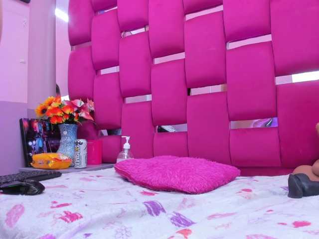 LyaAnal's BongaCams show and profile