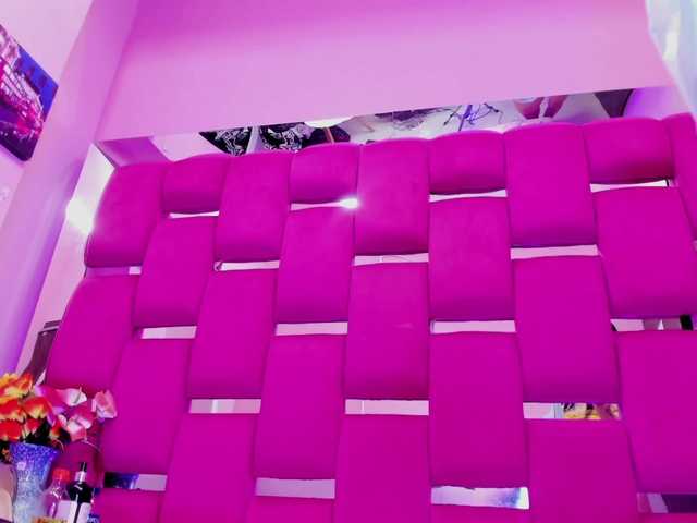 LyaAnal's BongaCams show and profile