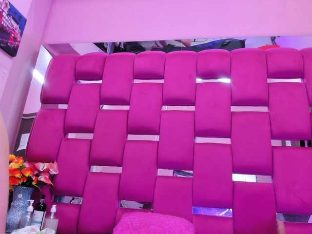 LyaAnal's BongaCams show and profile