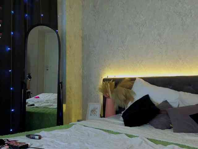 Scarle-Whisper webcam