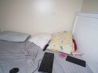 Petite-finee Porn Show