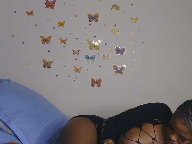 PinkKittyy's BongaCams show and profile