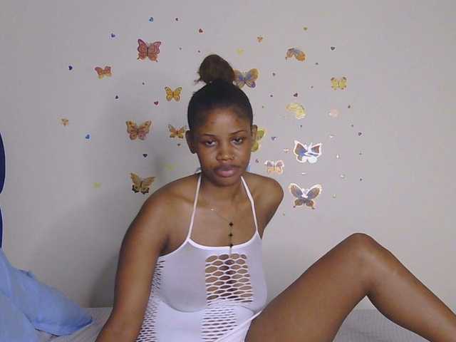PinkKittyy's BongaCams show and profile