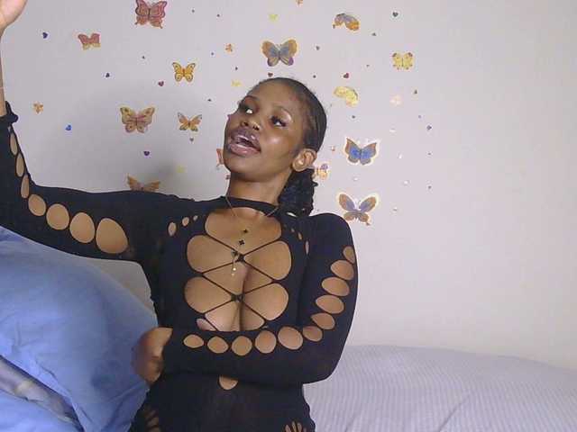 PinkKittyy's BongaCams show and profile