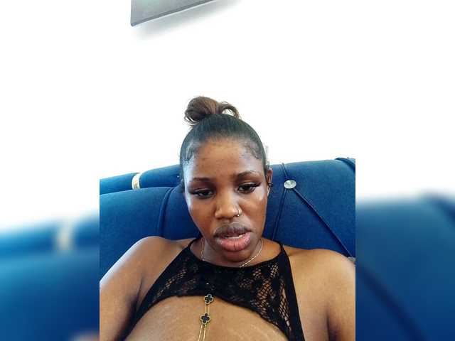 PinkKittyy's BongaCams show and profile