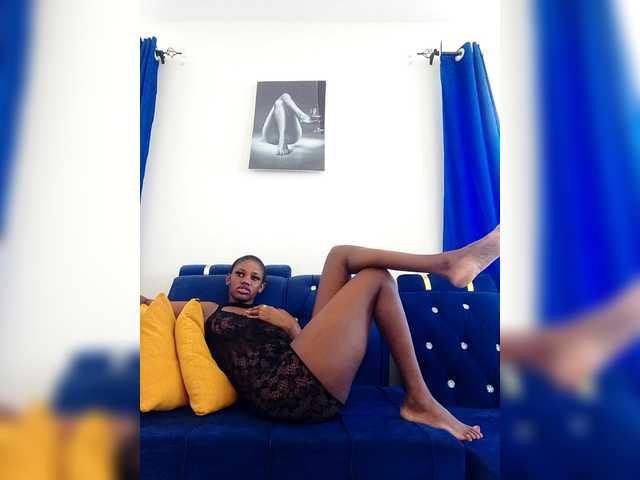 PinkKittyy's BongaCams show and profile