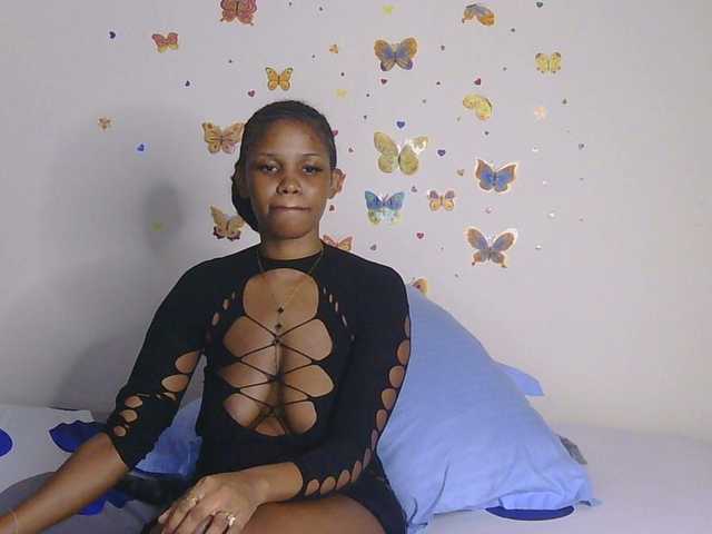 PinkKittyy's BongaCams show and profile
