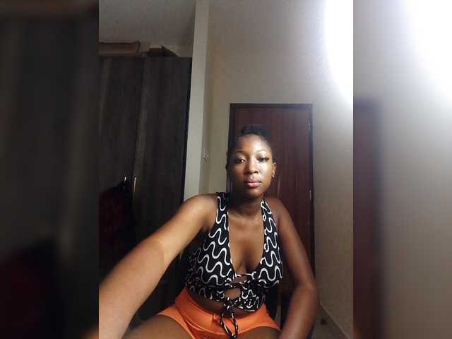 KittyKissess's BongaCams show and profile