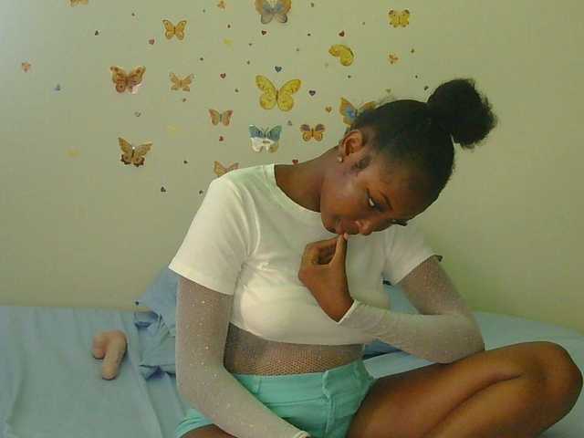 KittyKissess's BongaCams show and profile