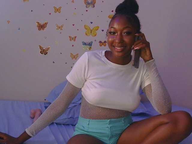 KittyKissess's BongaCams show and profile