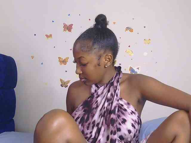 KittyKissess KittyKissess