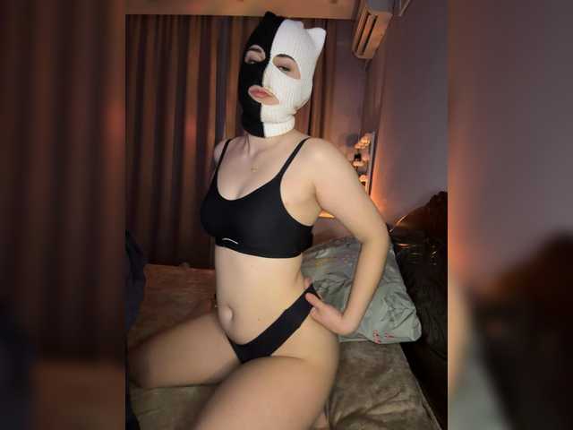 модель Monika42344