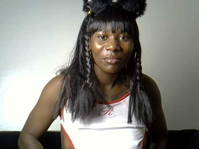 flirtytrouble's BongaCams show and profile