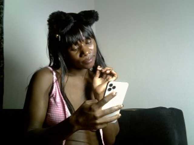 flirtytrouble's BongaCams show and profile