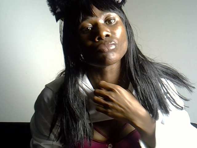 flirtytrouble's BongaCams show and profile