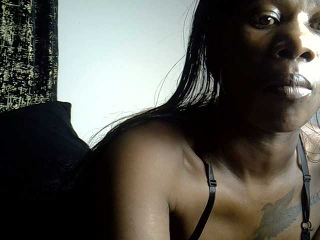 flirtytrouble's BongaCams show and profile