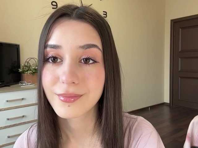 ShilaPytel's BongaCams show and profile