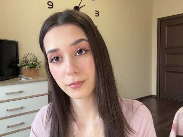 ShilaPytel's BongaCams show and profile