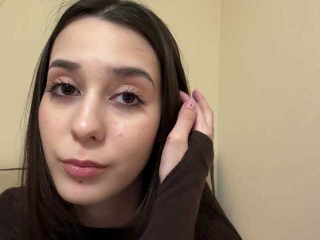 ShilaPytel's BongaCams show and profile