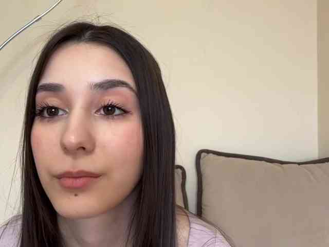 ShilaPytel Live Webcam on BongaCams