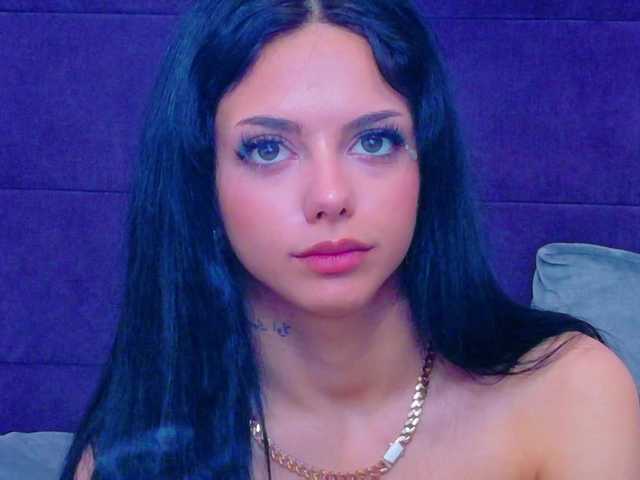 NataliaCroft's BongaCams show and profile