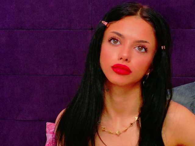 NataliaCroft's BongaCams show and profile