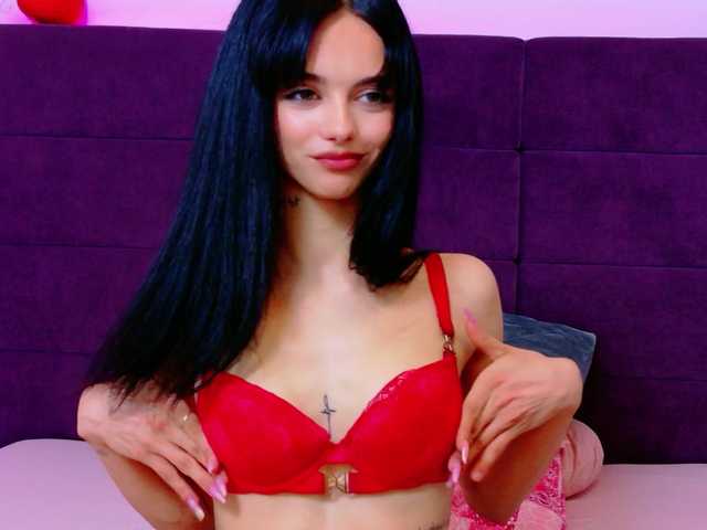 NataliaCroft's BongaCams show and profile