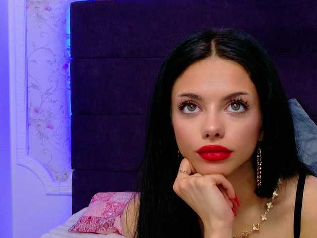 NataliaCroft's BongaCams show and profile