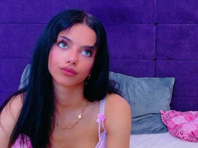 NataliaCroft's BongaCams show and profile