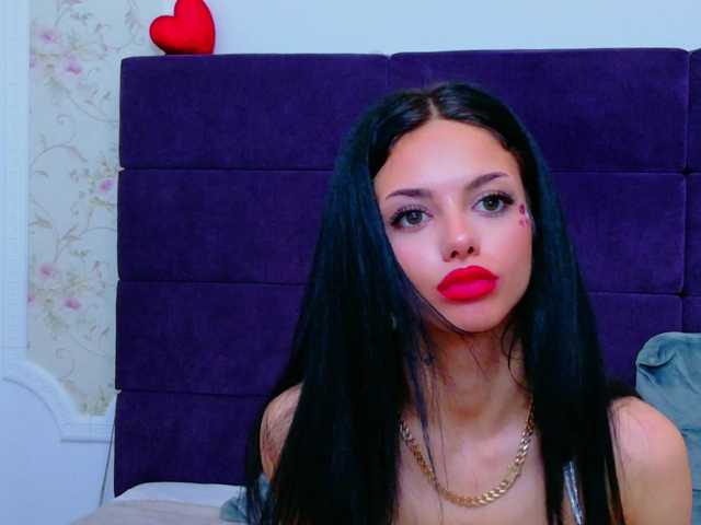 NataliaCroft's BongaCams show and profile
