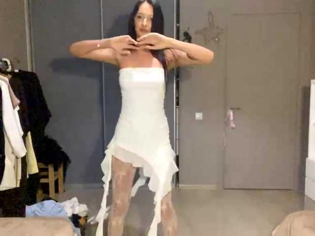 ZoeLecain's BongaCams show and profile