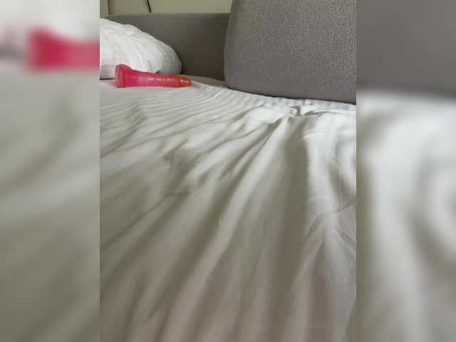 Lily33's BongaCams show and profile