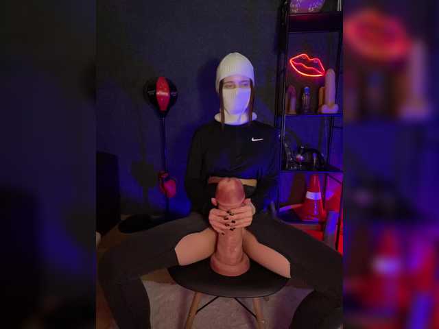 GloriaLove's BongaCams show and profile