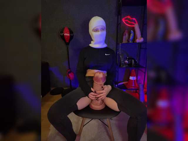 GloriaLove's BongaCams show and profile