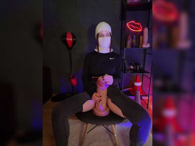 GloriaLove's BongaCams show and profile