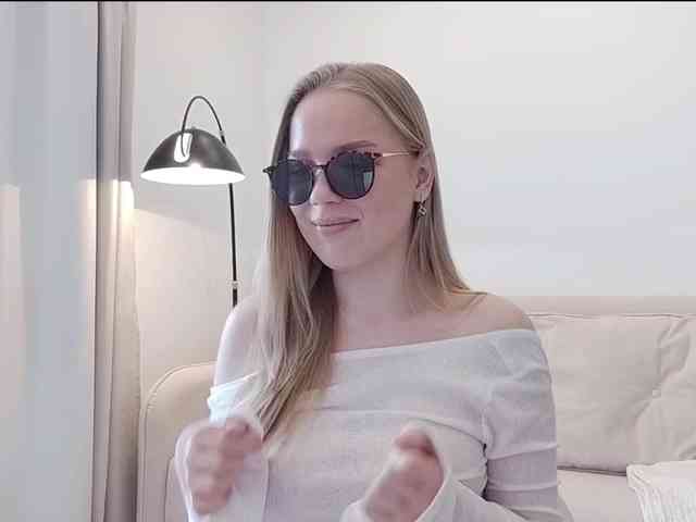 LittleForestELF2 Live Webcam on BongaCams