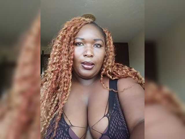 KandyDee's BongaCams show and profile