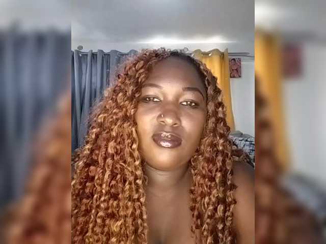 KandyDee's BongaCams show and profile