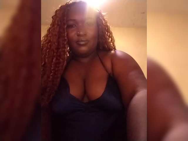 KandyDee's BongaCams show and profile