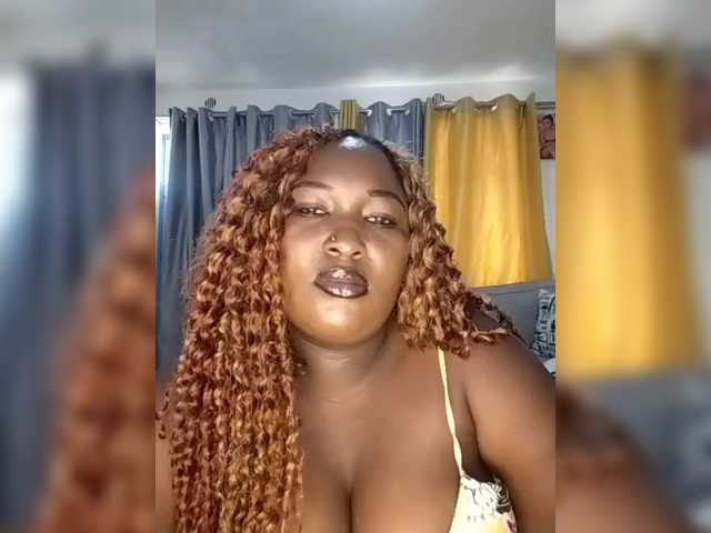 KandyDee's BongaCams show and profile