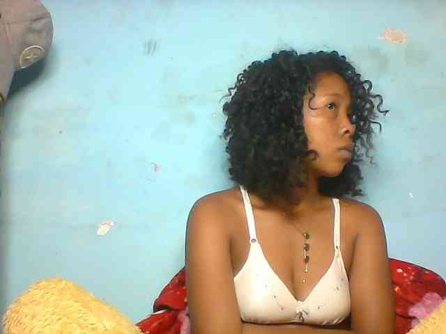 Sandii Live Webcam on BongaCams