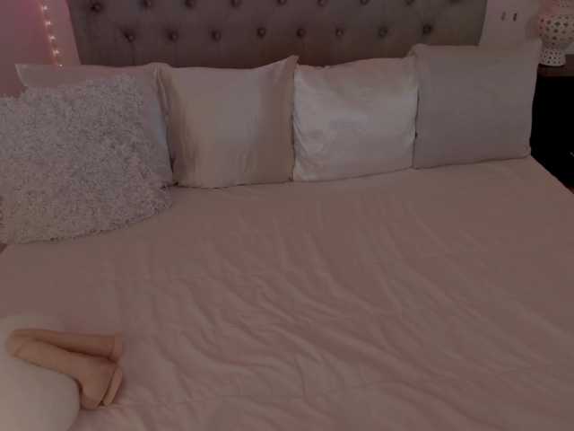 lau123's BongaCams show and profile