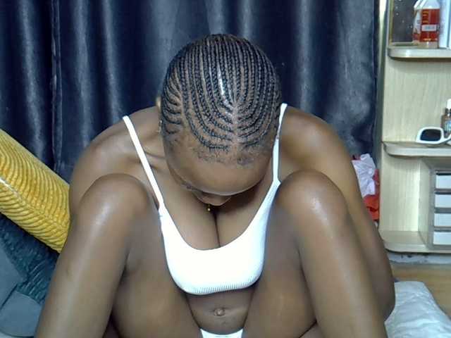 Ebonyj's BongaCams show and profile