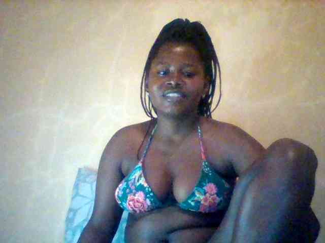 Loviett52 Live Webcam on BongaCams