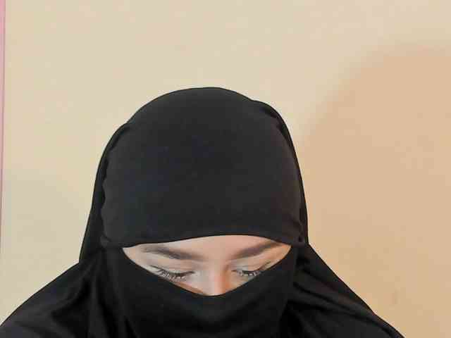 zharaa- Live Webcam on BongaCams