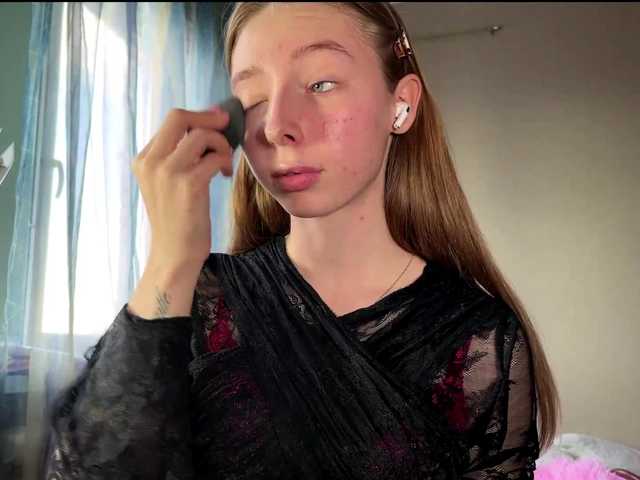 le modèle EstellFerkel est en webcam porno dans un show sur le site bongacams, il possède les tags suivants: White/Caucasian,Blonde,Shaved