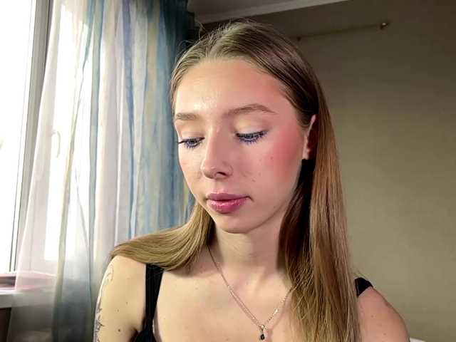 EstellFerkel's BongaCams show and profile