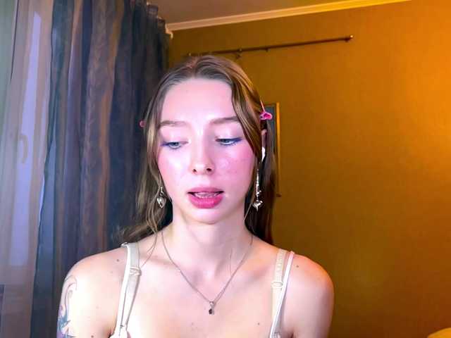 EstellFerkel's BongaCams show and profile