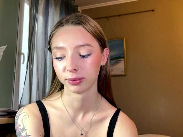 EstellFerkel's BongaCams show and profile